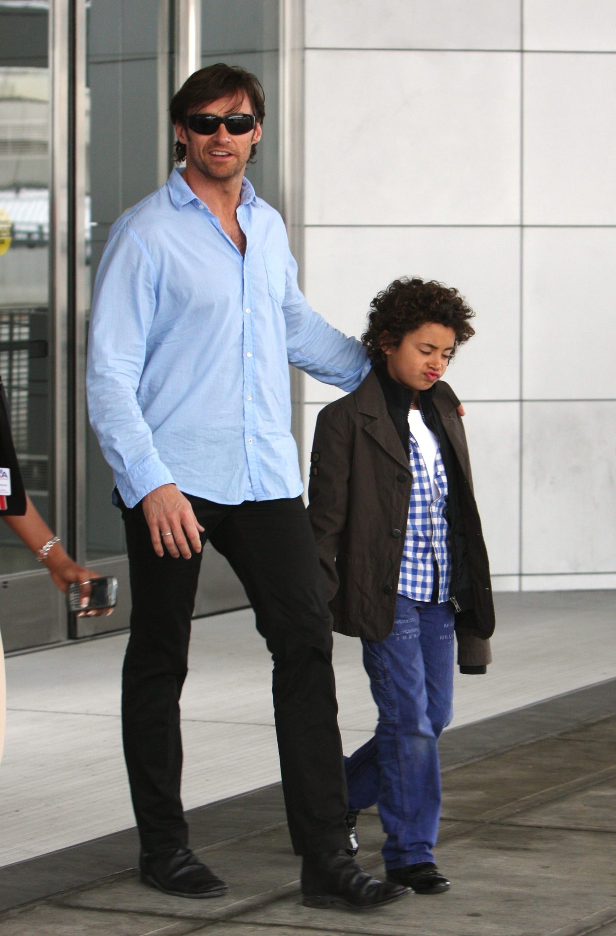 i'm lizzing idovakin Hugh Jackman’s son wishes his father...