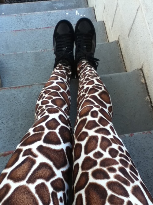 nike giraffe print leggings