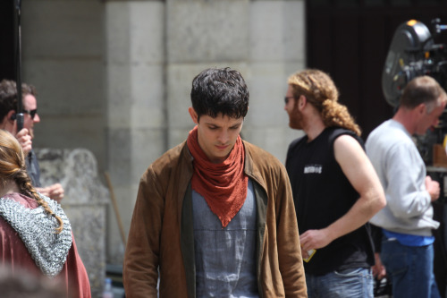 thegreymoon:brolinskeep:brolinskeep:Colin on set...