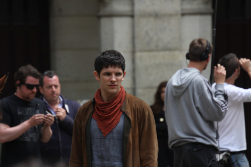 thegreymoon:brolinskeep:brolinskeep:Colin on set...