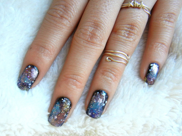 lovethenails: So sparkly. I love sparkly. - Nails by Very Emily