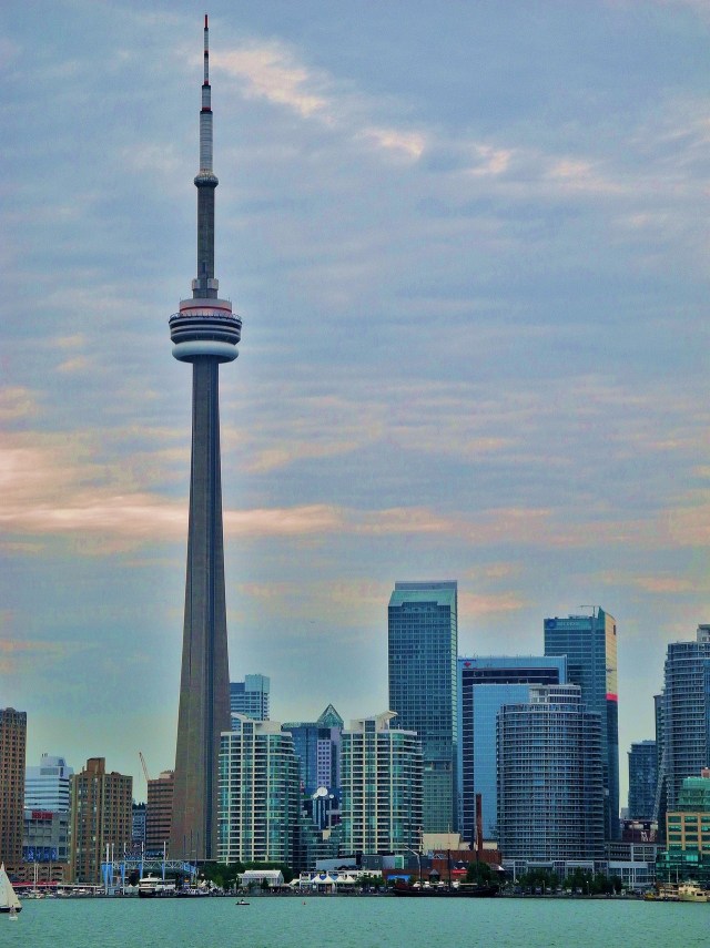 World Famous Monuments #5 CN Tower, Toronto,... - GO TRAVELING