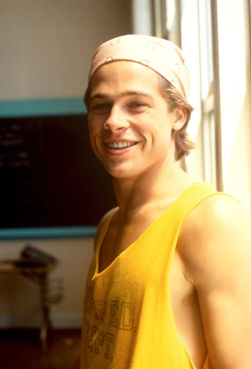 ohyeahpop:Brad Pitt