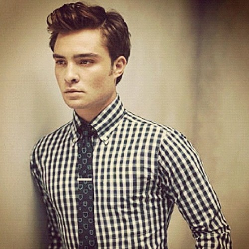 chuckbass love swoon meninsuits edwestwick gossipgirl adore suit sexy