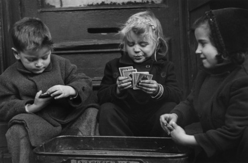 themafucage2-blog:Ruth Orkin - The Card Players (2/4)West...