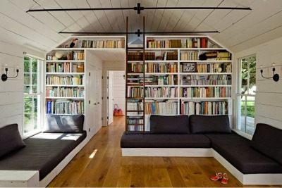 Tiny Book Lovers House