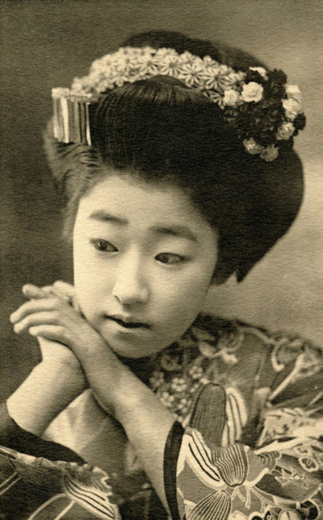 Yachiyo II (1910) Yachiyo - co oznacza wieczność lub tysiące lat.  (źródło)