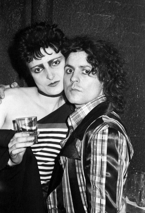 superseventies:Siouxsie Sioux and Marc Bolan at Machine Music...