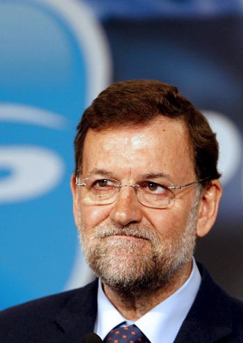 FT
En la edición de hoy, el Financial Times declara que Rajoy está acabado, finito, kaputt. No es que yo respete mucho lo que dice el FT, pero hay que reconocer que tiene su importancia y que esa observación afilará las uñas de quienes ya se...