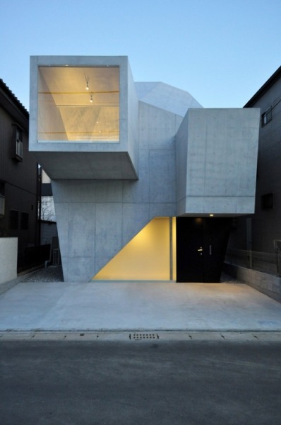 aphotik:<br /><br />Fuse-atelier is at it again with a beautiful new project — House in Abiko — located in Abiko, Japan. <br />