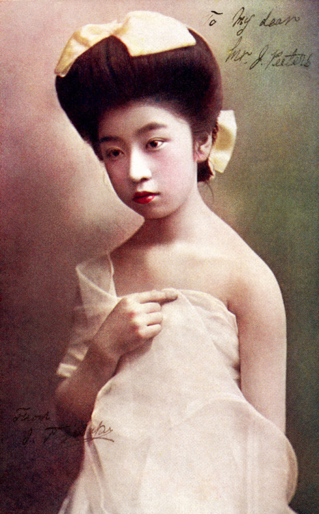 Geisha Otomaru of Shinbashi (1913)
“ “Otomaru 音丸 was a Geigi (Geisha) from the Shinbashi hanamachi (geisha district) in Tokyo, noted for her beautiful clothes and lovely Sokuhastsu hairstyle. She was a virtuoso on the shamisen and a superb dancer."...