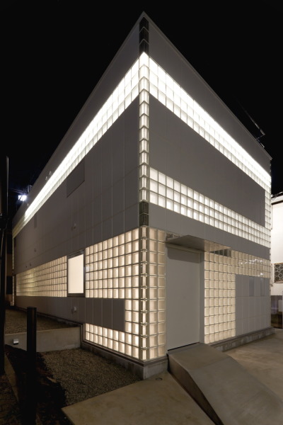 n-architektur:<br /><br />Crystal Brick<br />Yasuhiro Yamashita<br />