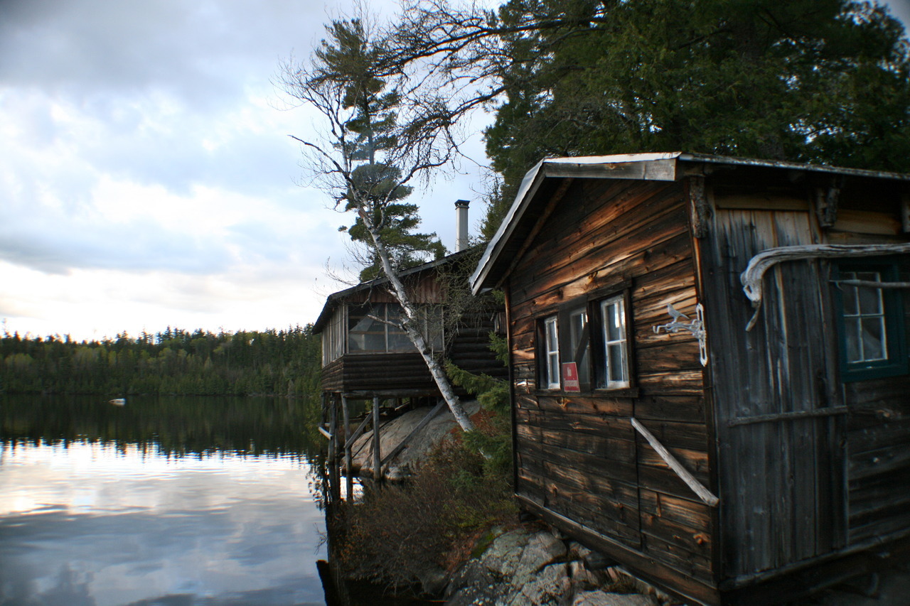 Cabin Porn â€” Shoreline cabins on Lake Temagami in Ontario,...