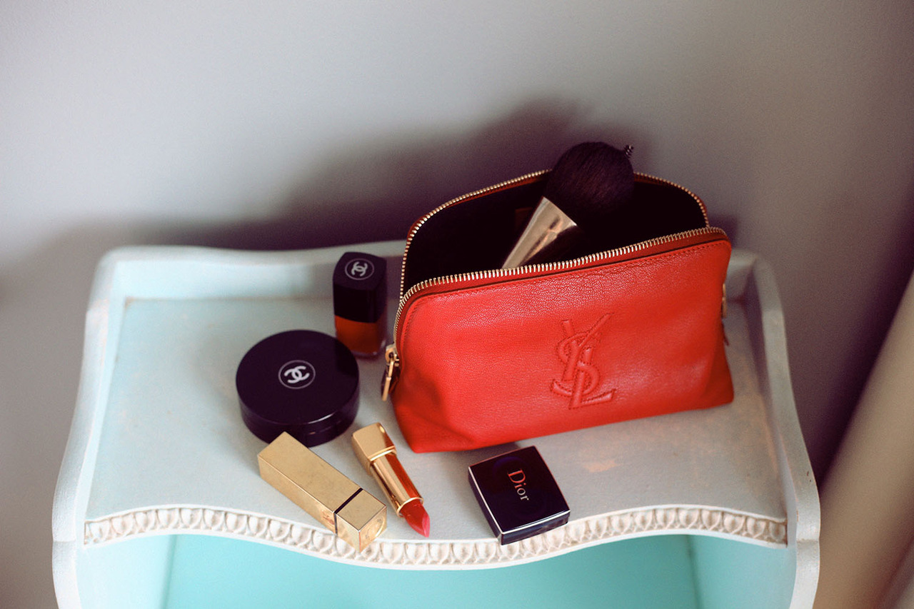 ysl beauty tasche