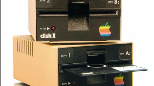 cnet:The evolution of Apple products(via CBSNews)