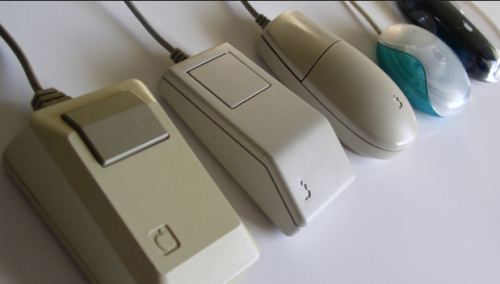 cnet:The evolution of Apple products(via CBSNews)