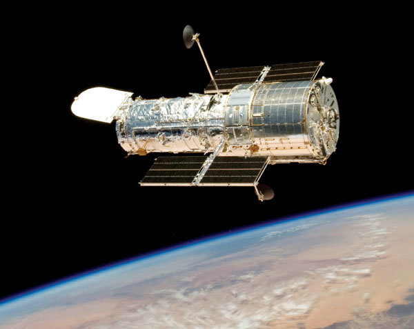 AccessScience — The Hubble Space Telescope is the largest...