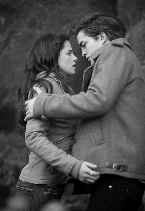 OMG!!! Bella and Edward #Twilight #sappyFangirl