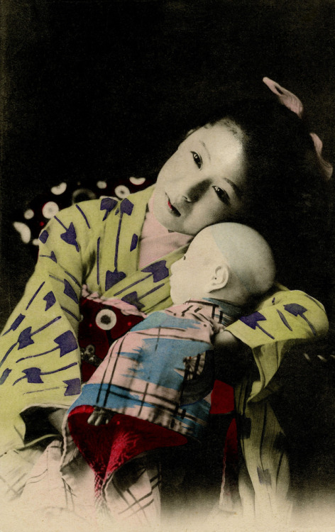 Yabane Kimono 1905 (by Blue Ruin1)
“ A Hangyoku (Young Geisha) resting her cheek against a large Ichimatsu Ningyo (Play Doll). She is wearing a Kimono with a Yabane motif, which represents the fletching of an arrow, a motif that is particularly...