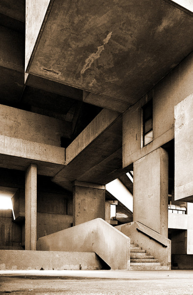 pylore:<br /><br />Habitat ‘67 by hyfen on Flickr.<br />