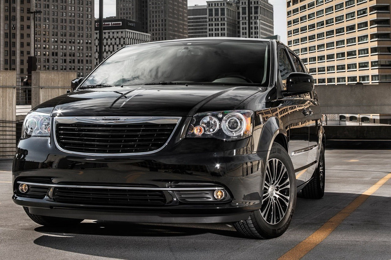 2013 Chrysler Town and Country S Edition The new