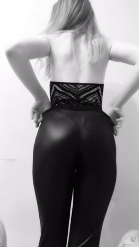 assmade4anal:  🖤🖤🖤101 followers🖤🖤🖤and like Depeche Mode style its black&white. This is surprise for you)…I can’t keep my promise and this gape is not the limit of my ass, but it’s first asstomouth video here and with smack