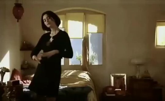 Porn Pics morninthoughts:  L'appartement (1996)