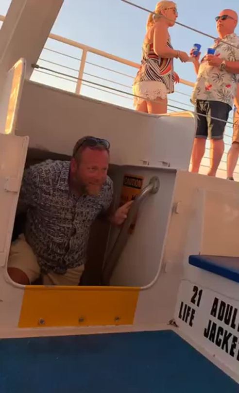 daddiesonthego:  Slow-Mo Sunset Cruise Lower Deck Bathroom Daddy wasn’t too sure