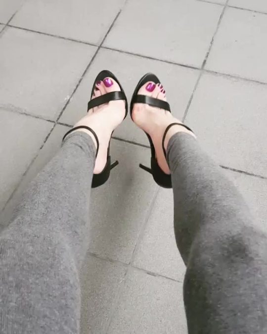 bellissima35: Black Ankled Heels / sfw video  