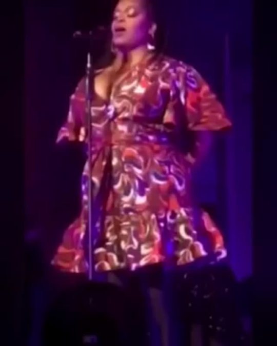 detroitfreakyshit:  dmsallnight:  tay-anime:   Jill Scott!! 🤯 show me some!!  Jill Scott ❣️😻😍😘  Stop acting like yal ain’t know