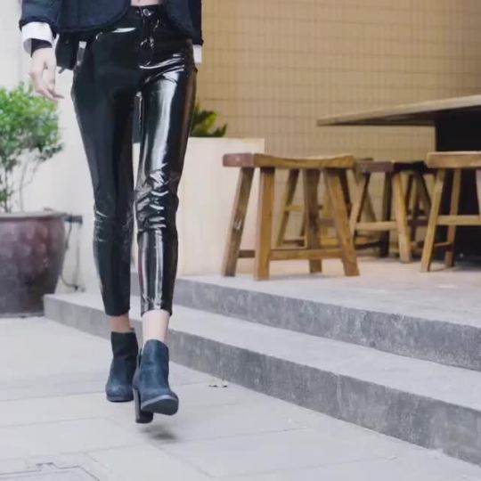 Sex girlsinleatherpants:   pictures