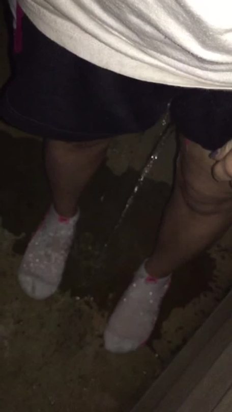 Soo never get to wet outside at night cause parents are mainly home then…but I’m alone tonight so here’s a short bad clip of me wetting outside!