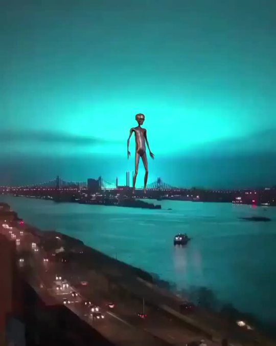 ufo-world-tv:  Blue Light Illuminates New York Sky!Check out the eerie light over New York compilation video here