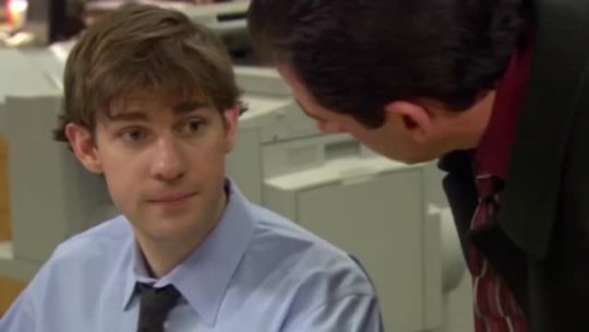 blairwitchz:  ‪john krasinski breaking character in the office for two minutes straight ‬