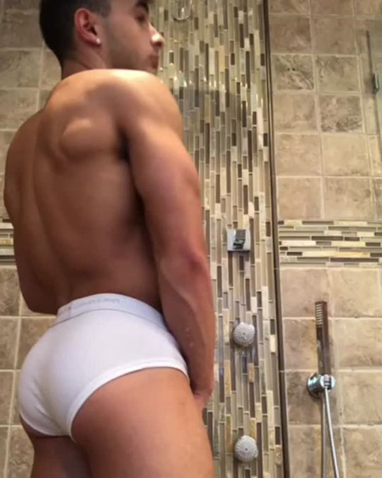 gymnastkid589:  Dont miss out 🍑🙊 susbcribe now Gymnastkid589