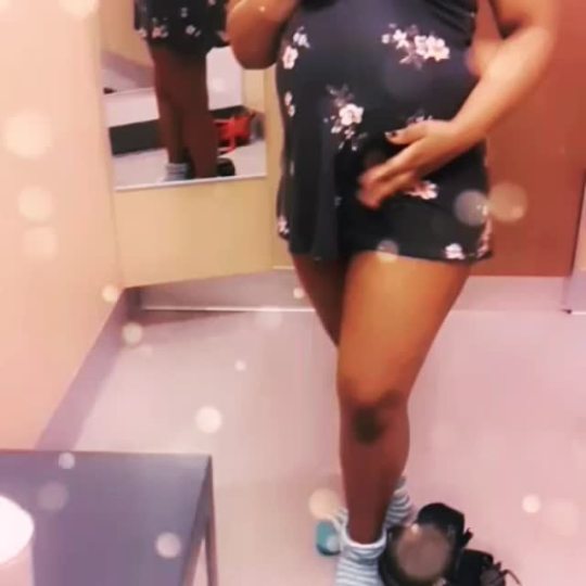 luvchubbibunni:  From yesterday trying on XS dresses at target 