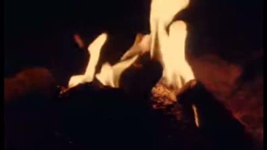 keanurevees:  Deleted scene of what followed the campfire scene in My Own Private