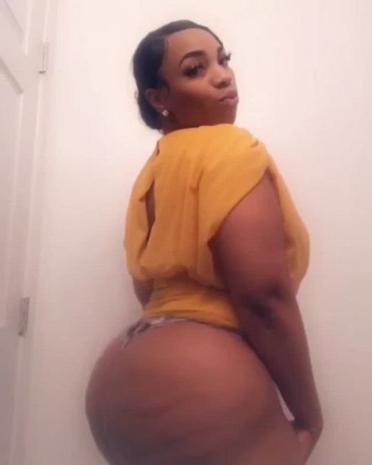 Porn thequeencherokeedass:  Join her onlyfans.com/okaymsrobinson photos