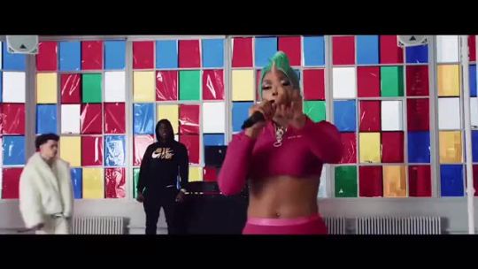 mahoganymamii:Megan’s XXL Freshman Cypher porn pictures