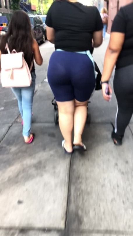 moffo707:spotlightcandids:Latina phatty VPL status snippet pt 2Phat ass😍