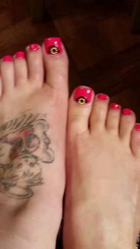 cum-4-moi-pedicuredsexxxy:👣💅