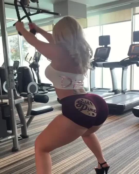 Will Becky be Pawg Of The Year? 