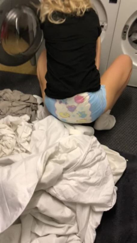 Porn Pics herwetdiapers:This diaper was worm for 16
