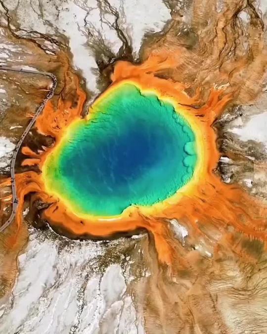 amaizinguniverse:🔥THE GRAND PRISMATIC !!! YELLOW STONE 🔥🔥🔥🔥🔥🔥🔥🔥🔥🔥🔥🔥🔥🔥🔥🔭👍