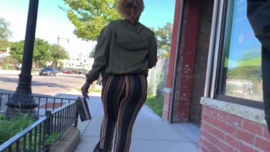 chicagocandid22:MZ THICKNESS JIGGLING IN SPANDEX!!! VIDEO 6:20 MINUTES!!!! FIVE(5)DOLLARS!!!