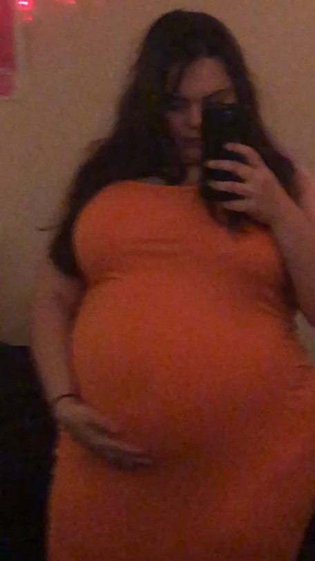 sweetsouthernfeedee:my belly n boobs take up so much space 