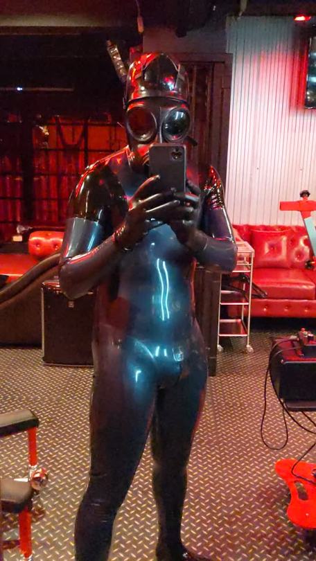 Porn rubberforfun:Latex Drone Saturday 💕  photos