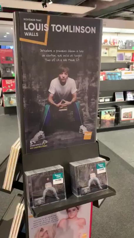 A WALLS display at FNAC in Portugal - 05.07